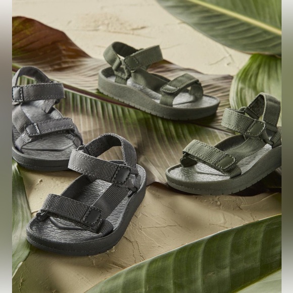 New Little Planet Carter’s Toddler Recycled Adventure Sandals - Picture 8 of 14